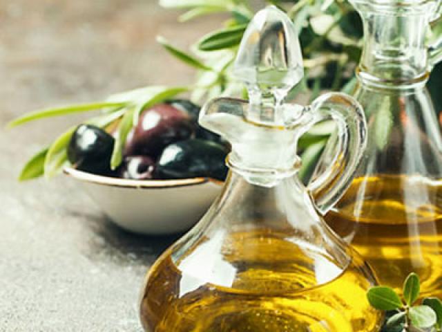Польза оливкового масла для лица, волос, тела